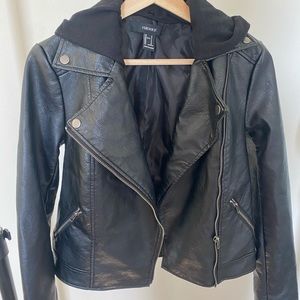 FOREVER 21 LEATHER JACKET
